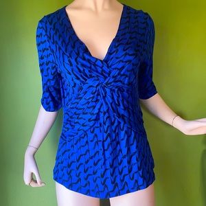 Cable and Guage 3/4 sleeve Black Blue Top